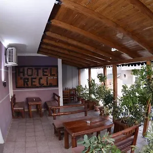 Hotel Reci 