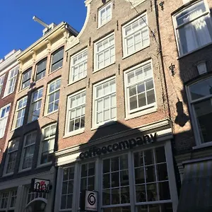 Bed and breakfast Nine Streets ***